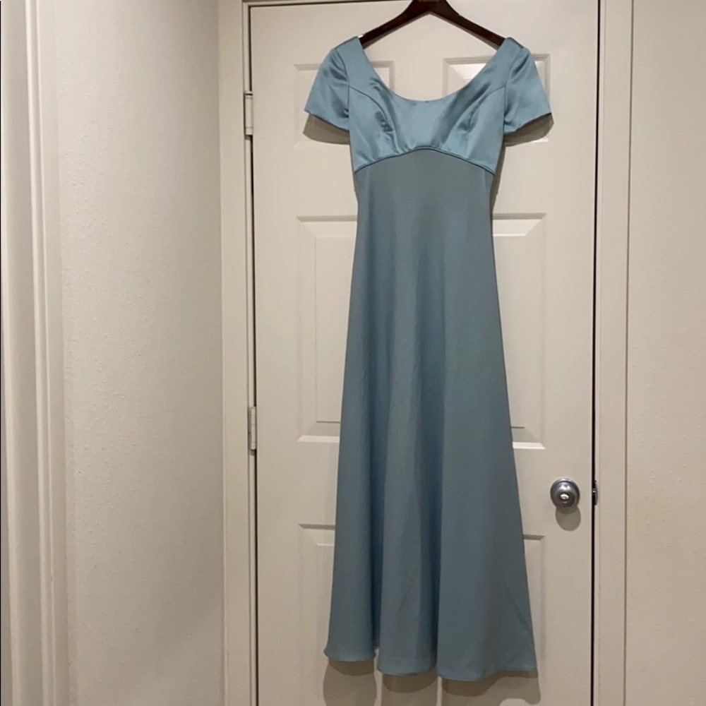 Women’s Jim Hjelm Occasions dress